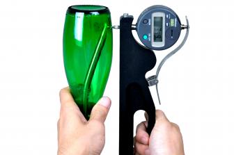 MICRÓMETRO DE ESPESOR DE PARED EN BOTELLAS (BTG-D) - AT2E